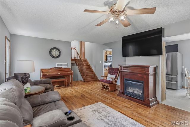 112 Village Creek Road, Fredericktown, MO 63645