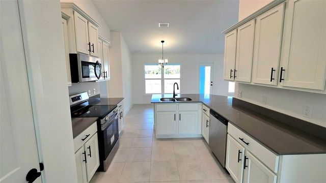 4157 N CHAMBERLAIN BOULEVARD, North Port, FL 34286