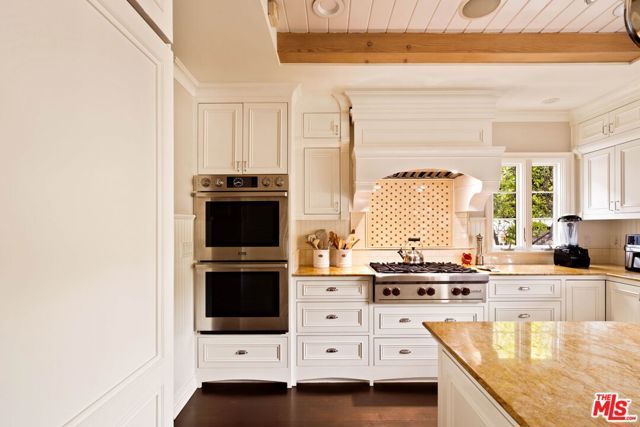 712 N Arden Drive, Beverly Hills, CA 90210