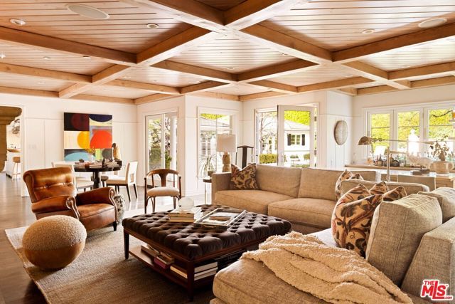 712 N Arden Drive, Beverly Hills, CA 90210