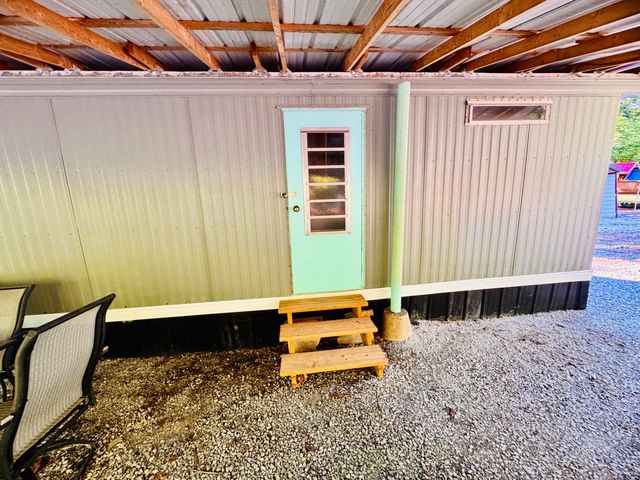 65 Mulberry Drive, Burnside, KY 42519