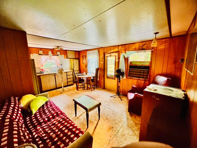 65 Mulberry Drive, Burnside, KY 42519