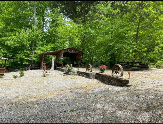 65 Mulberry Drive, Burnside, KY 42519