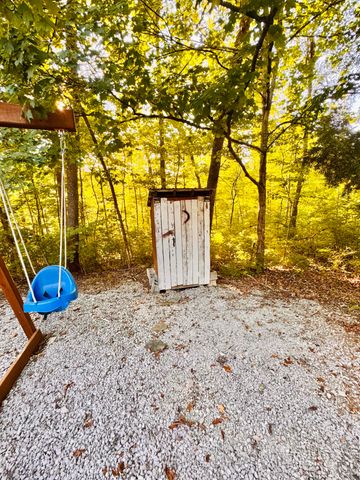 65 Mulberry Drive, Burnside, KY 42519