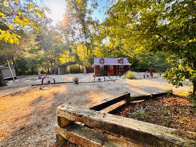 65 Mulberry Drive, Burnside, KY 42519