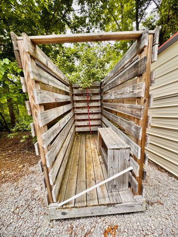 65 Mulberry Drive, Burnside, KY 42519