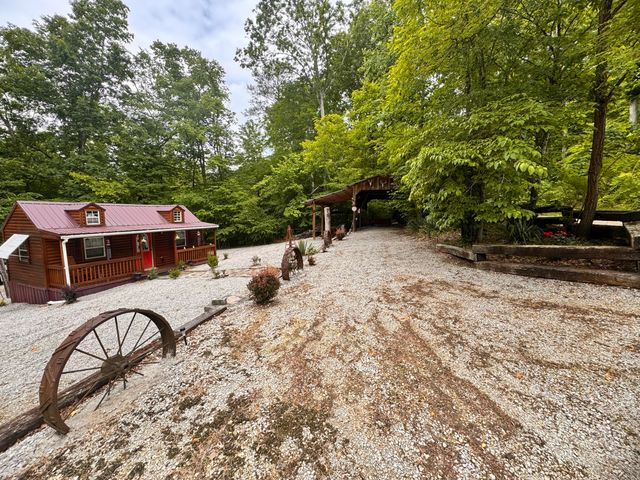 65 Mulberry Drive, Burnside, KY 42519