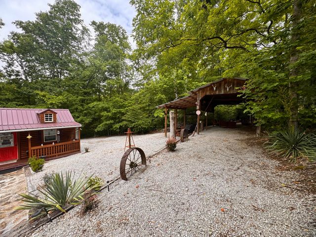 65 Mulberry Drive, Burnside, KY 42519