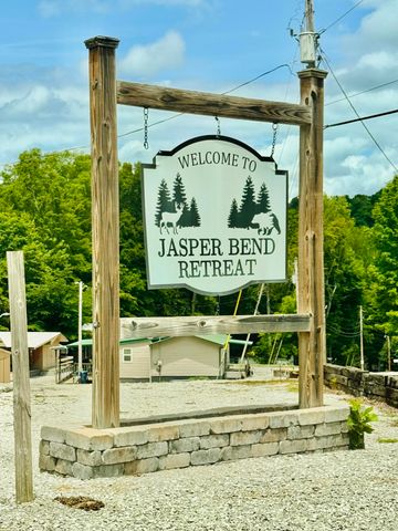 65 Mulberry Drive, Burnside, KY 42519