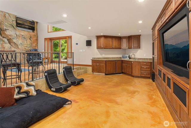 21315 SE 11th Street, Sammamish, WA 98075