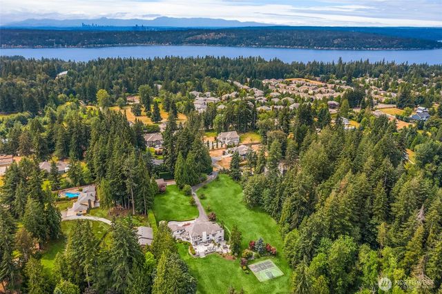 21315 SE 11th Street, Sammamish, WA 98075