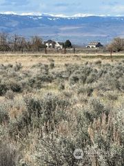 5 A Lester Road, Ellensburg, WA 98926