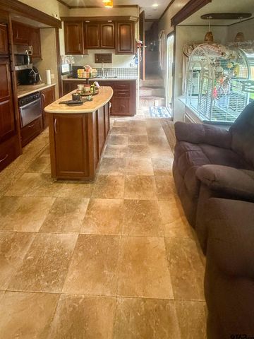 22693 AUTUMN WOODS TRL, Flint, TX 75762