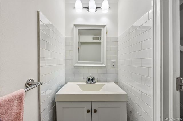 1005 Colony Drive, Hartsdale, NY 10530