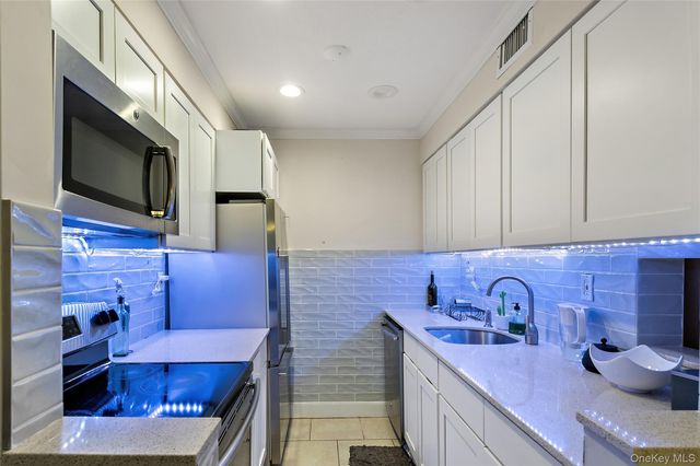 1005 Colony Drive, Hartsdale, NY 10530