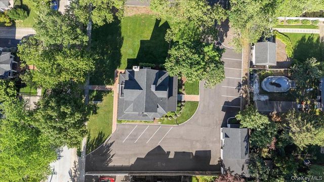 34 Dewey Street, Huntington, NY 11743