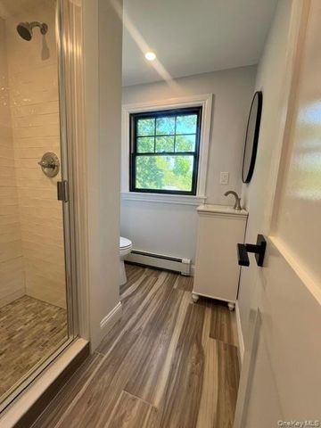 34 Dewey Street, Huntington, NY 11743