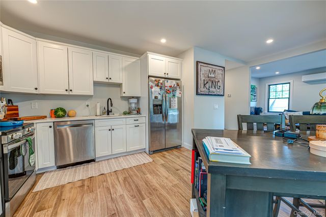 34 Dewey Street, Huntington, NY 11743