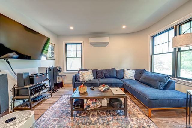 34 Dewey Street, Huntington, NY 11743
