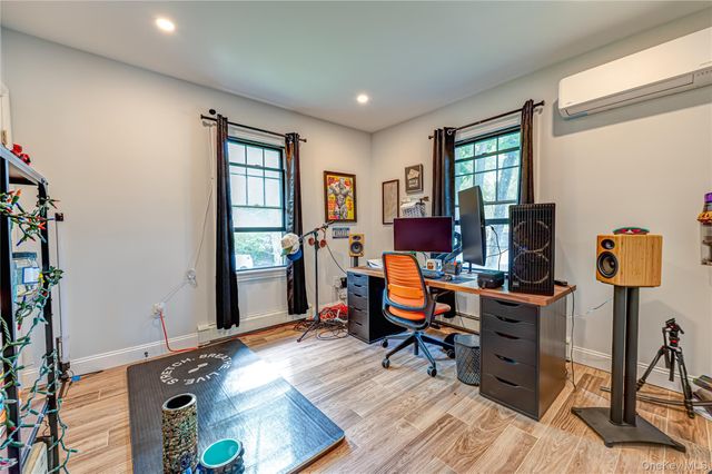 34 Dewey Street, Huntington, NY 11743
