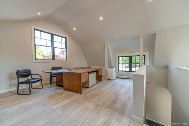 34 Dewey Street, Huntington, NY 11743