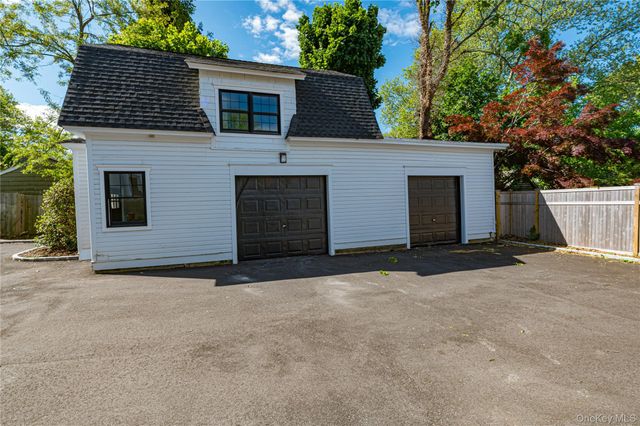 34 Dewey Street, Huntington, NY 11743