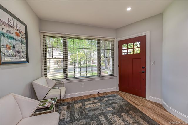 34 Dewey Street, Huntington, NY 11743