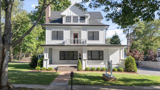 34 Dewey Street, Huntington, NY 11743
