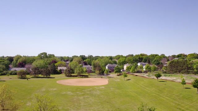 9176 Sierra Road, Woodbury, MN 55125