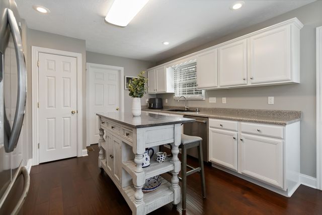 362 Whisper Woods Drive, Somerset, KY 42503