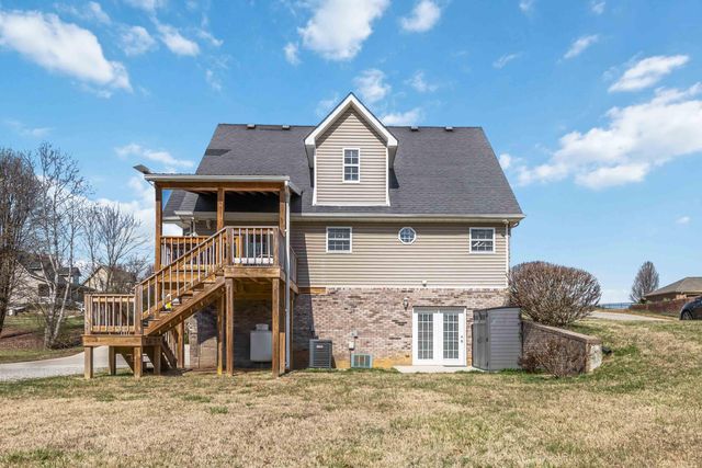 362 Whisper Woods Drive, Somerset, KY 42503