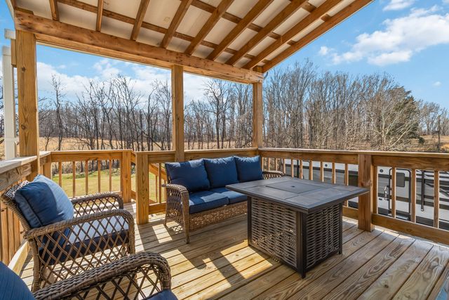 362 Whisper Woods Drive, Somerset, KY 42503