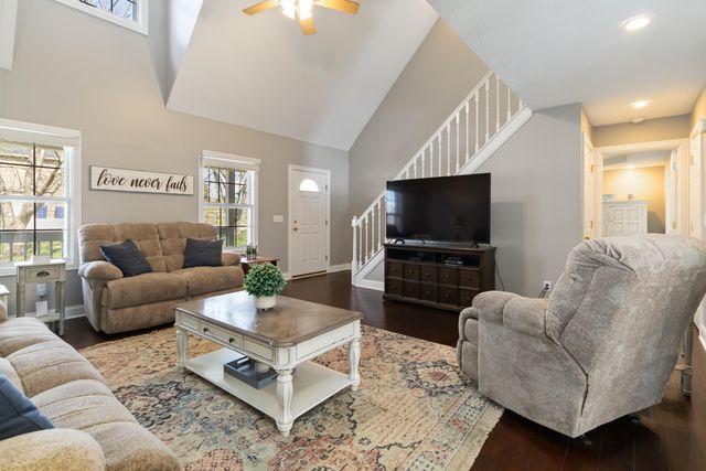 362 Whisper Woods Drive, Somerset, KY 42503