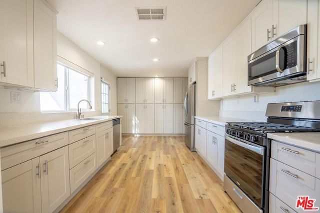 5705 Jamieson Avenue, Encino (los Angeles), CA 91316