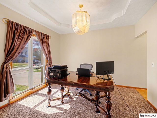 13518 Taylor Street, Omaha, NE 68164