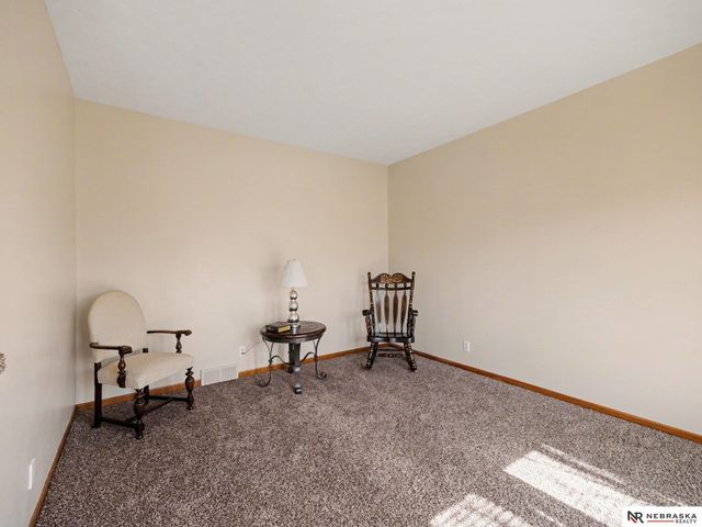 13518 Taylor Street, Omaha, NE 68164