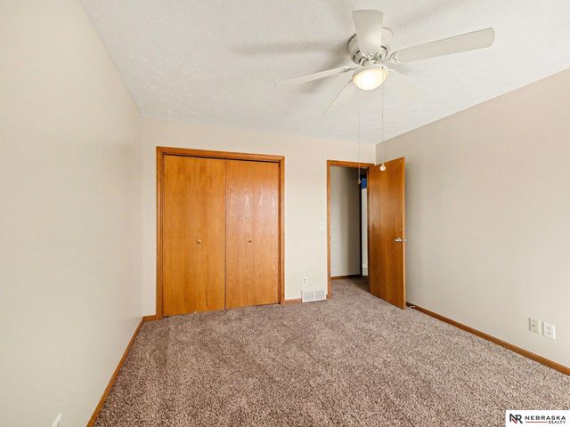 13518 Taylor Street, Omaha, NE 68164