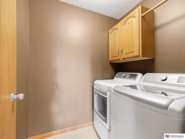 13518 Taylor Street, Omaha, NE 68164