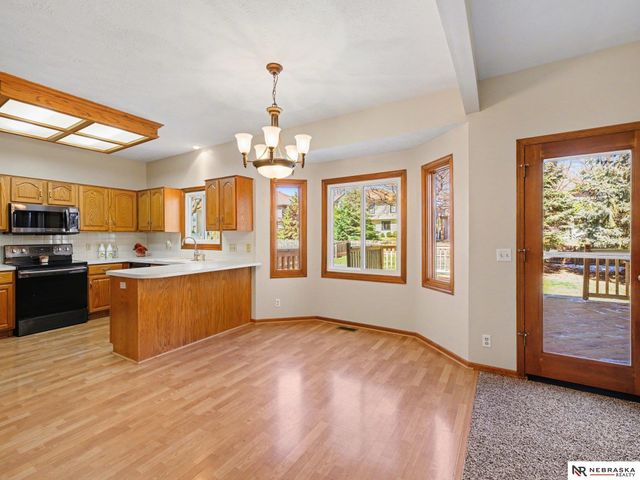 13518 Taylor Street, Omaha, NE 68164