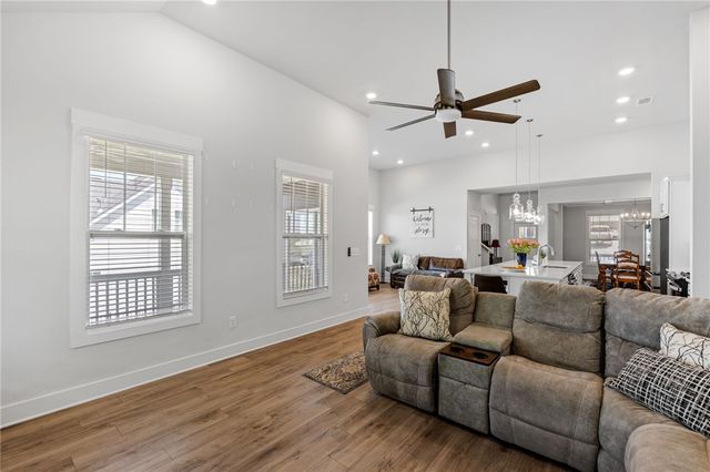 210 Maverick Trail, Central, SC 29630