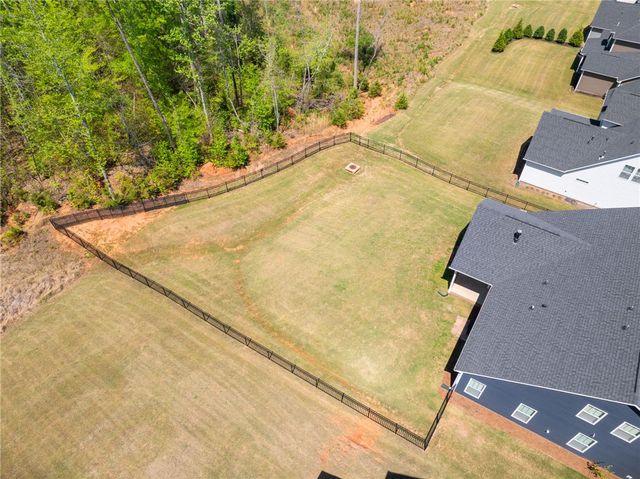 210 Maverick Trail, Central, SC 29630