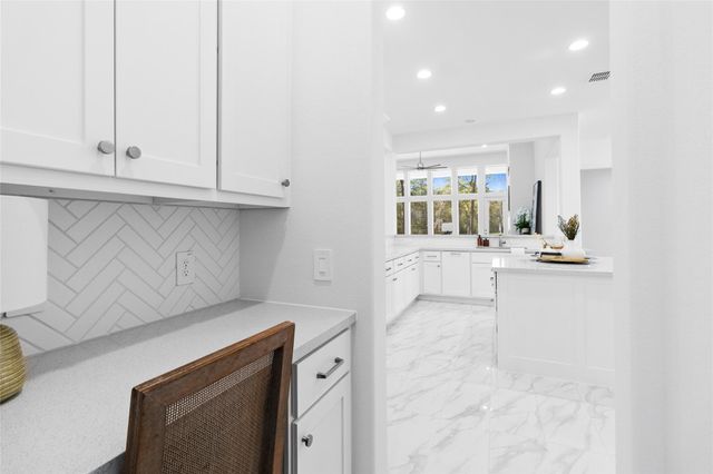 14 Arctic Tern Circle, Magnolia, TX 77354