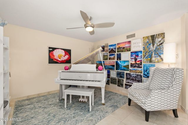 10050 E MOUNTAINVIEW LAKE Drive 10, Scottsdale, AZ 85258