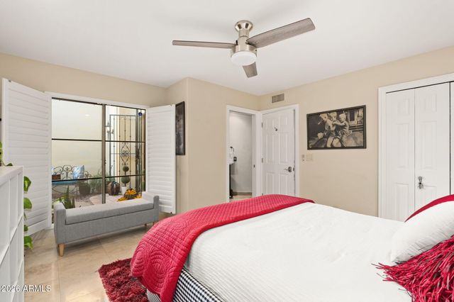 10050 E MOUNTAINVIEW LAKE Drive 10, Scottsdale, AZ 85258