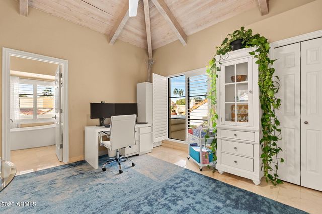 10050 E MOUNTAINVIEW LAKE Drive 10, Scottsdale, AZ 85258