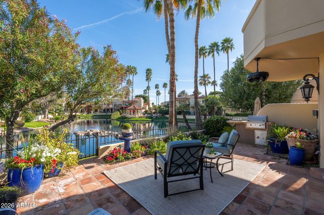 10050 E MOUNTAINVIEW LAKE Drive 10, Scottsdale, AZ 85258