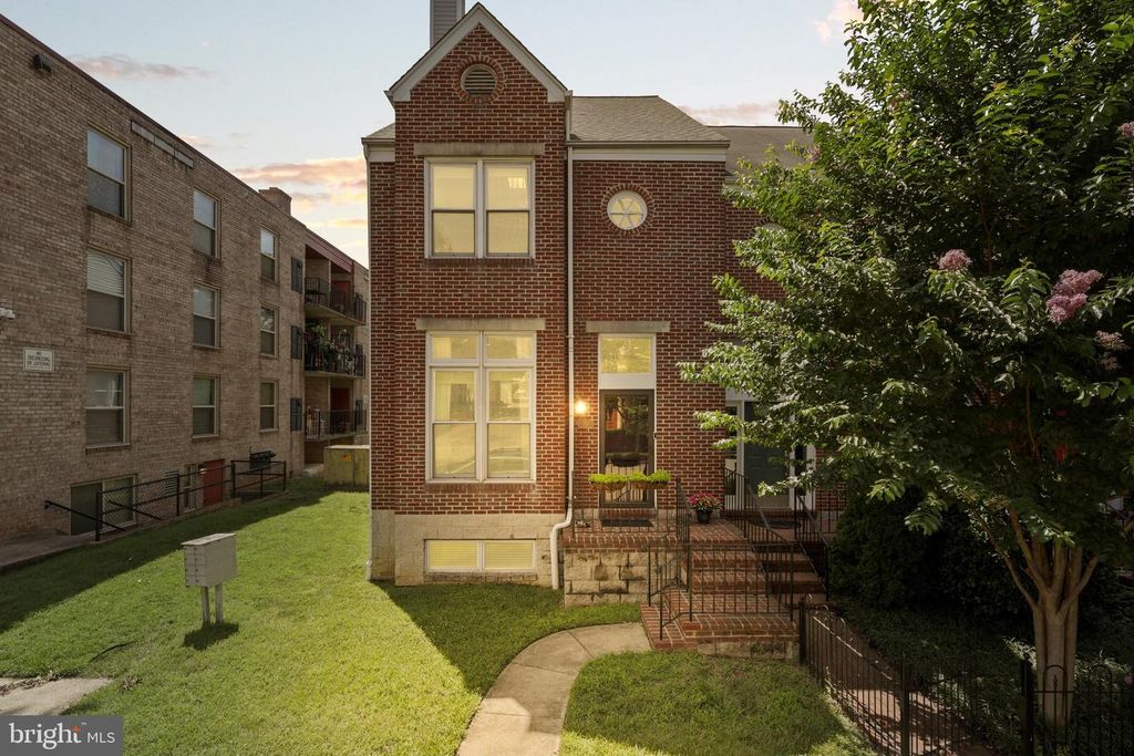 626 N PAYNE ST, Alexandria, VA 22314