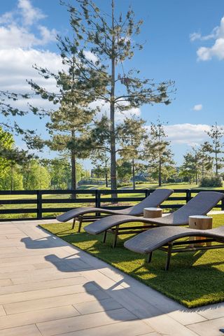 8005 Backwoods Dr, College Grove, TN 37046