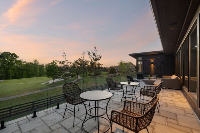 8005 Backwoods Dr, College Grove, TN 37046