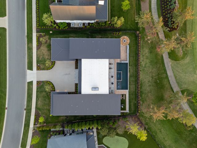 8005 Backwoods Dr, College Grove, TN 37046